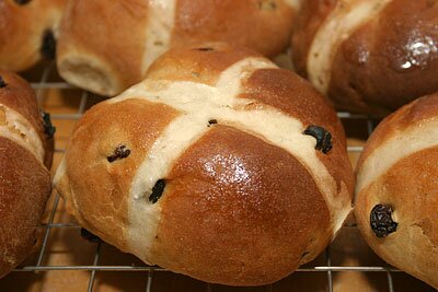 hot cross buns